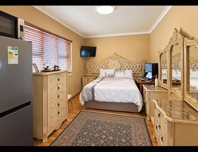 3 BEDROOM FREEHOLD FOR SALE IN GUGULETU